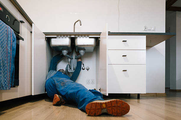 Professional Leak Detection technician working in Benton Harbor, MI